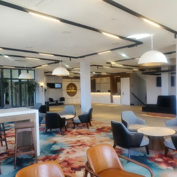 Radisson Hotel Montreal Airport, hotel in Saint-Laurent