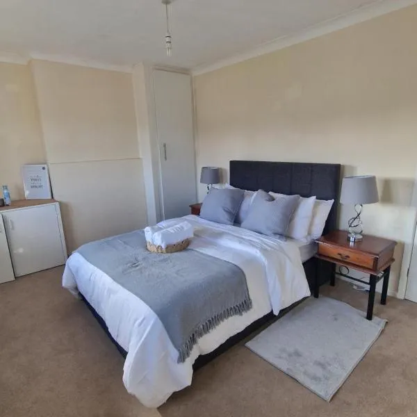 Cavan Crescent, hotel in Broadstone