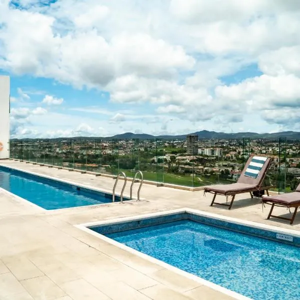 Holiday Inn Express & Suites Puebla Angelopolis by IHG, מלון בפואבלה