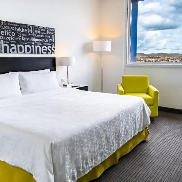 Holiday Inn Express & Suites Puebla Angelopolis by IHG, hotel sa Puebla