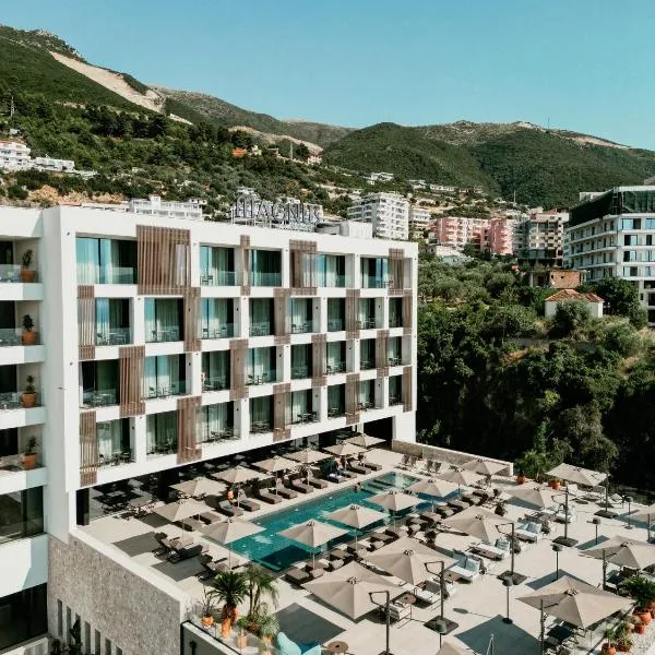 Magnus Hotel & SPA, хотел в Вльора