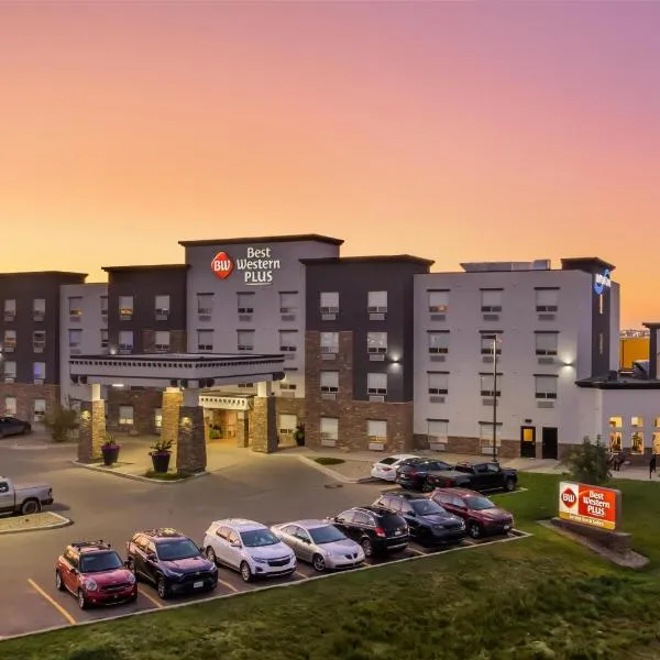 Best Western Plus Service Inn & Suites, hotel in Lethbridge