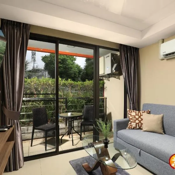 Nai Harn Condominium, hotel in Nai Harn Beach