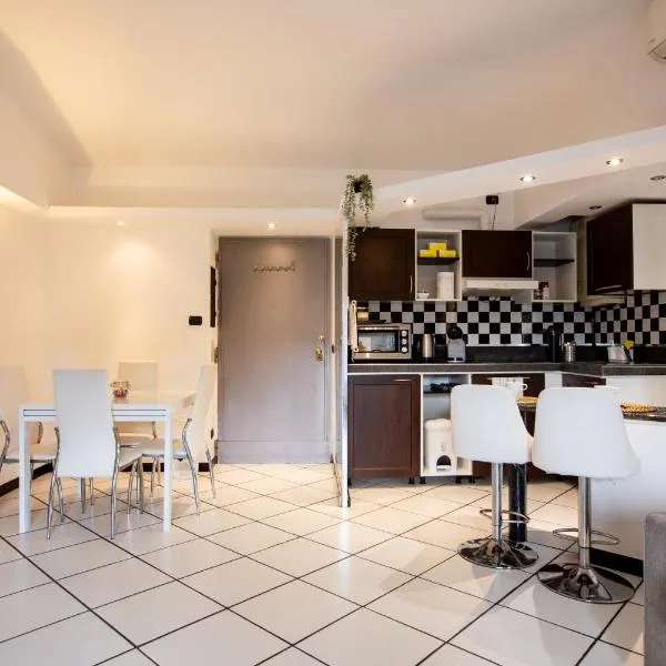 Monza-Center, Modern Apartment, hotel v destinácii Monza