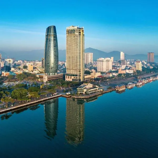 Novotel Danang Premier Han River, hotel in Da Nang
