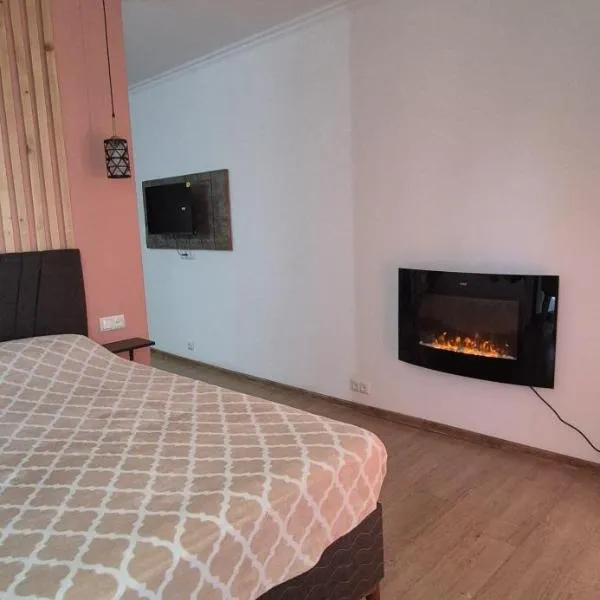 Bakuriani Mgzavrebi Block 9 Apartments, hotel v destinaci Bakuriani