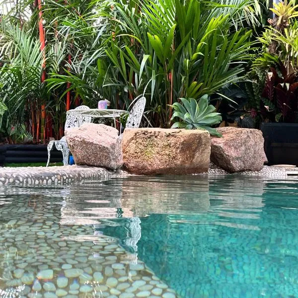 Queenslander leafy Whitfield, hotel v destinaci Edge Hill