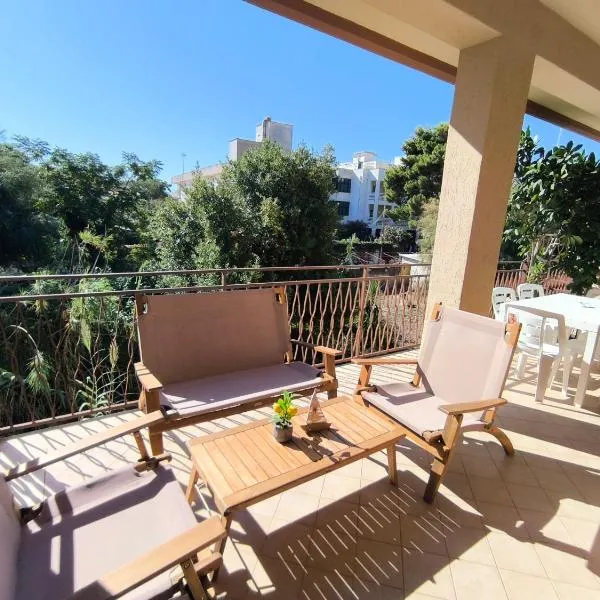 Azzurra Apartment Mondello - Casa Vacanza a due passi dal Mare, Hotel in Palermo