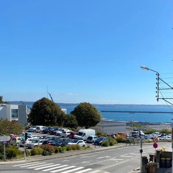 Charmant T3 Vue Mer & Confort en Plein Centre, hotel in Brest