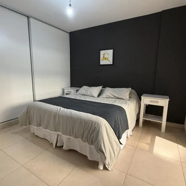 Moderno y funcional Dpto cerca del casco histórico de Salta, hotel v destinaci Salta