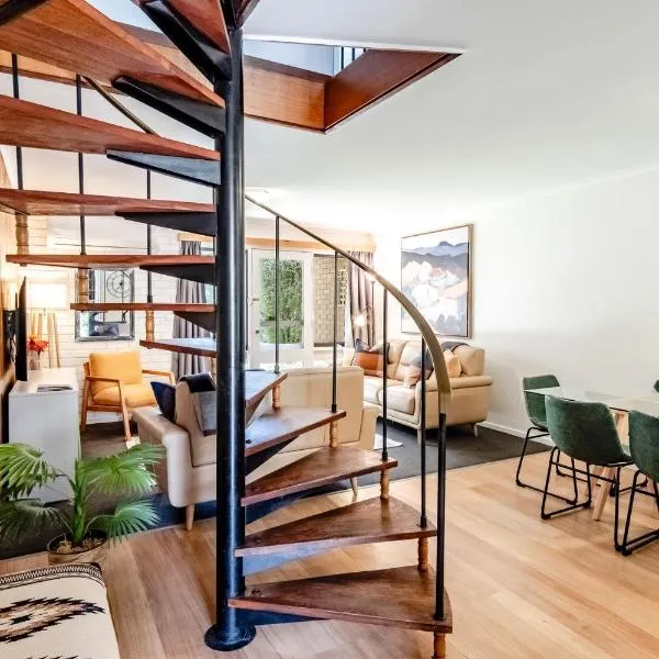 Cedar Holiday Units - Apartment 4, Hotel in Bright