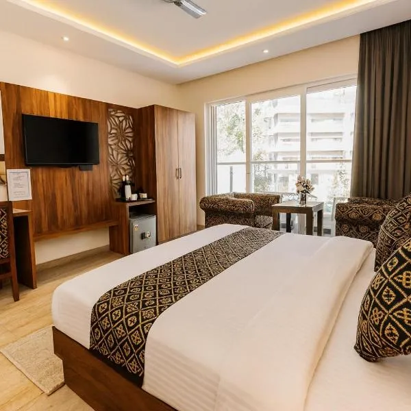 Maclo Classic Luxury Resort- #Lavish & Luxury Rooms #Big Parking # Lift # All Balcony Rooms # Prime Location # Top Selling # Property In Mcleodganj, hotel in McLeod Ganj