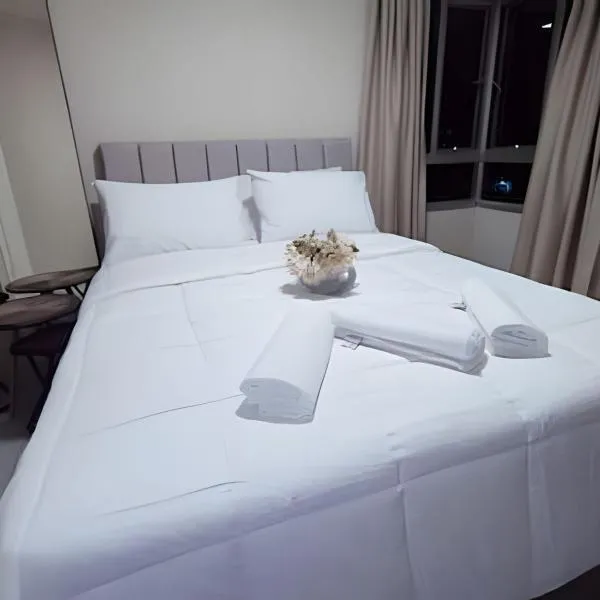 Apart DeLuxe - Próx Metrô e Feirinha Liberdade SP, hotel in São Paulo