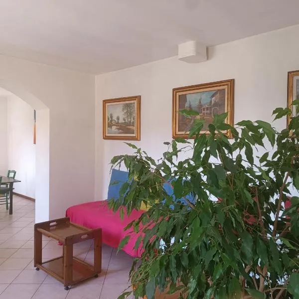 Oasi Panoramica Suite, hótel í Lecco