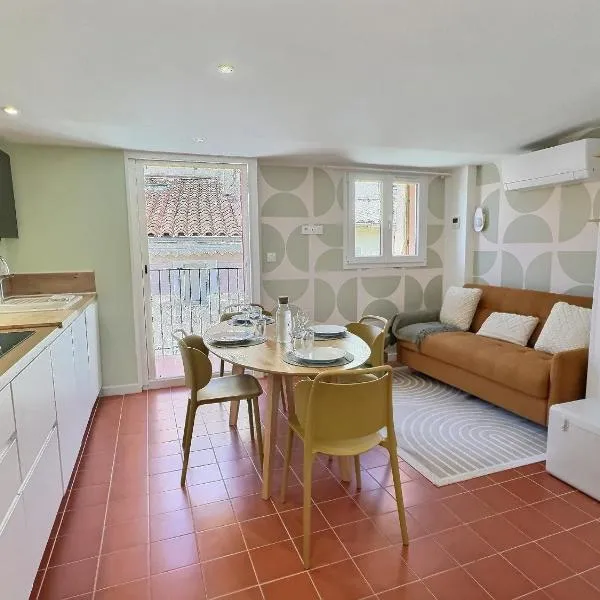 Le chateau de ma mère- climatisé -duplex- 4 personnes, hotel di Aubagne