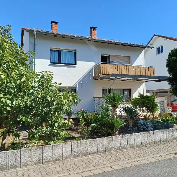 urige gemütliche Ferienwohnung 64 m2 in Dielheim, Nähe Heidelberg, hotel in Dielheim