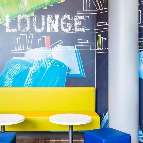 ibis budget Rueil Malmaison, hotel in Rueil-Malmaison