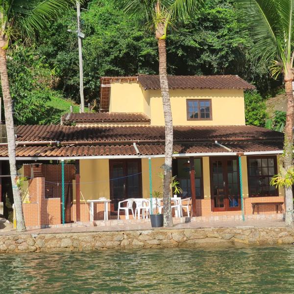 casa a beira mar Ilha do araújo em Paraty RJ