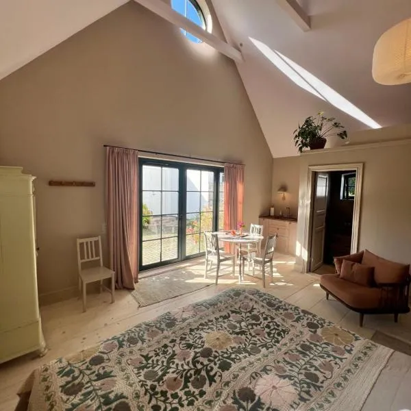 Cozy & Private Luxury Guesthouse, 30 min from Copenhagen, hotel in Stenløse