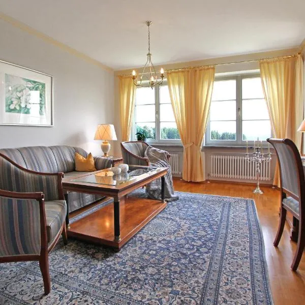 Gästehaus Schloss Kronburg, hotel in Kronburg