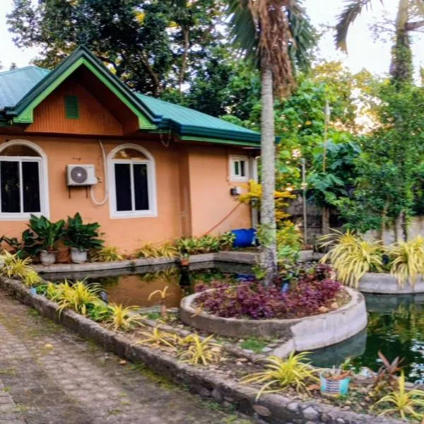 Seaside traveler's Inn by Camiguin Island Home, hotel in Catarman