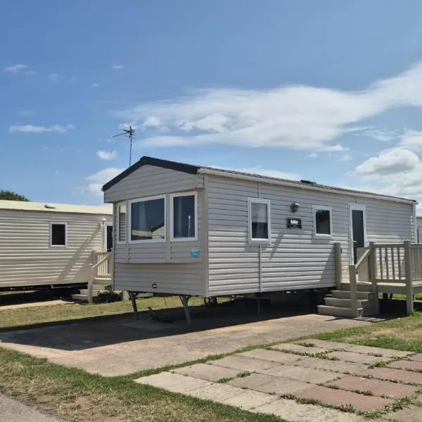 Lyon robin holiday park -SW33, hotel in Meliden