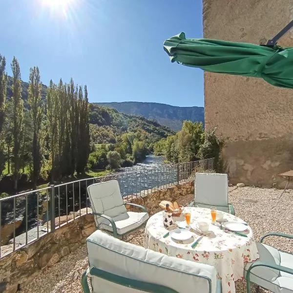casa sobre rio Noguera Pallaresa, Hotel in Gerri