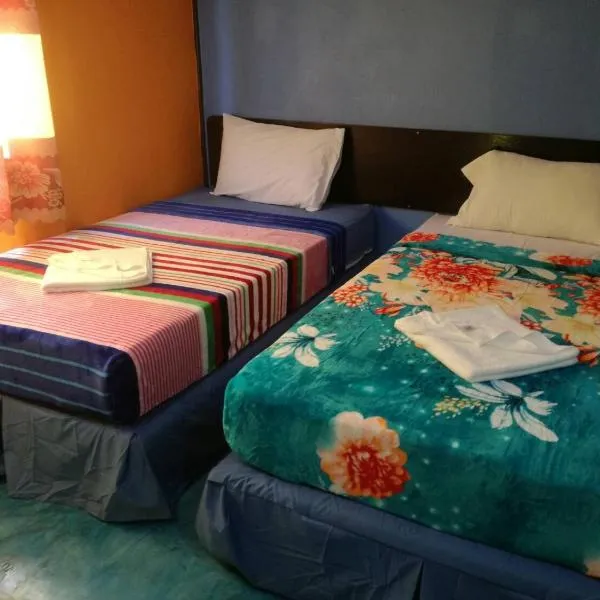 Rc Guest House, hotel em Phi Phi Don