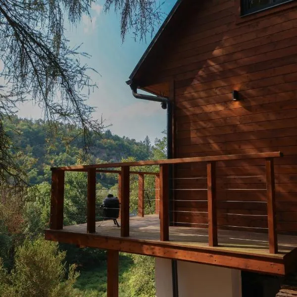 Chata Cedrus, hotel din Hradištko