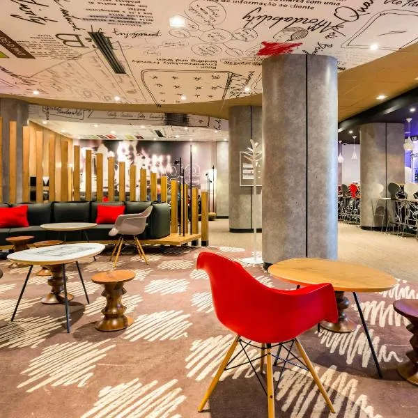 Ibis Wroclaw Centrum、ヴロツワフのホテル