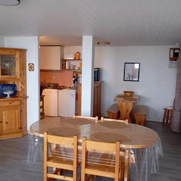 Location saisonnière, hotell i Murat-le-Quaire