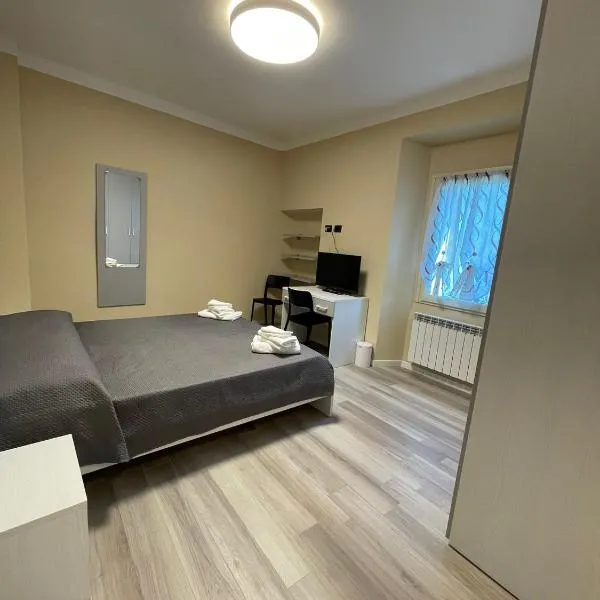 Casa Alone، فندق في Casto