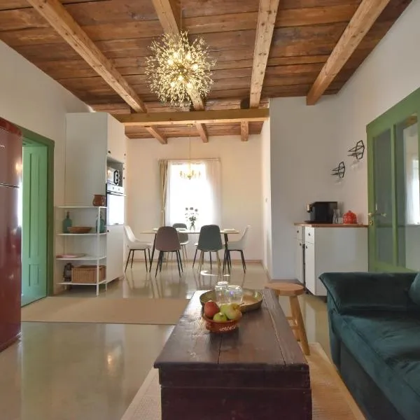 Viesnīca Green Escape-Entire House pilsētā Moldoveneşti