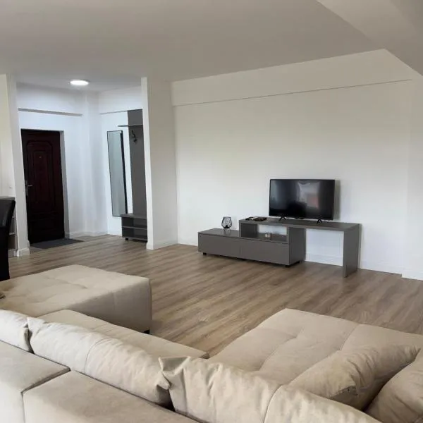 Casa8tima, hotel in Bistriţa