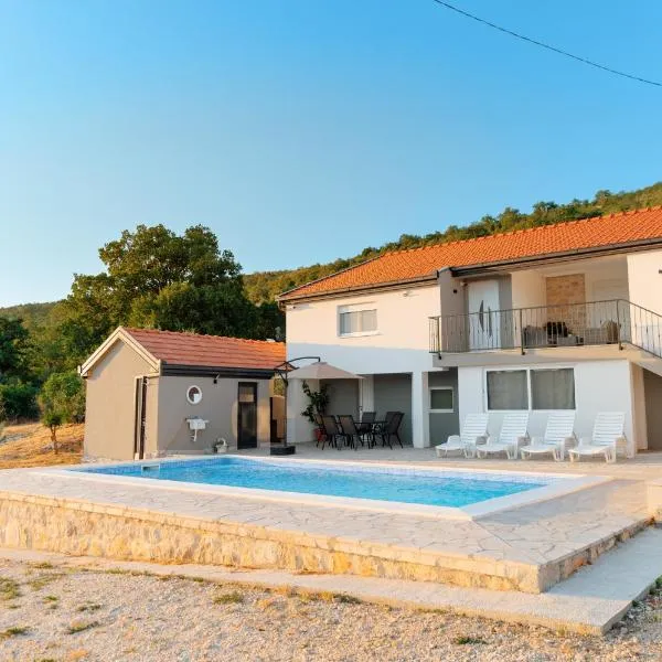 Guesthouse Papac Apartments, hotel v destinaci Stolac