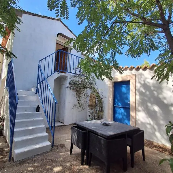 Appartement Atypique Corbières、Montséretのホテル