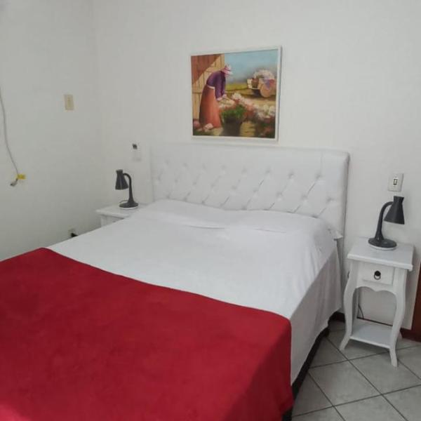 Apto. 2 quartos em Bombinhas (60 m da praia) - Foto 2
