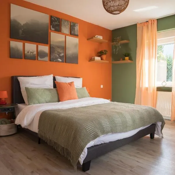 Das orange Haus in der Nähe Frankfurt, hotel in Karlstein am Main