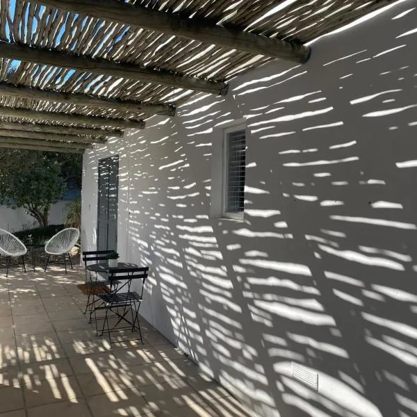 Namaste Cottage - Garden Facing 2-sleeper Hideaway, hotel v destinaci Paternoster