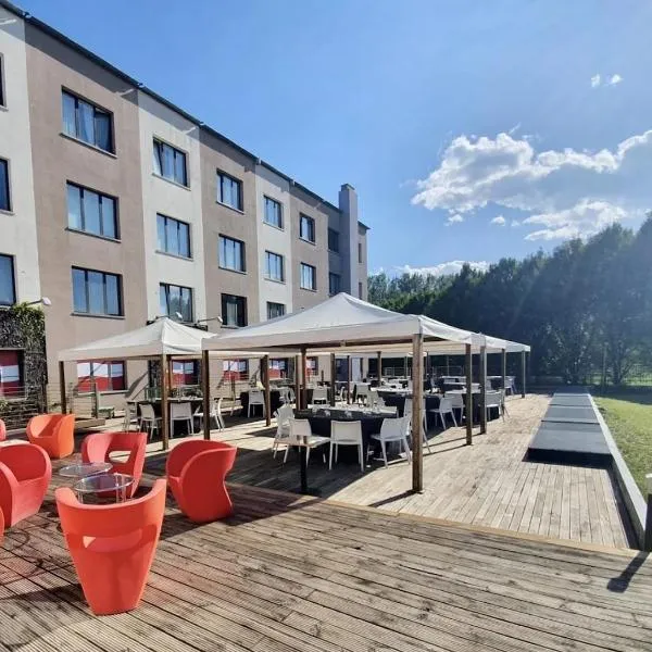 HOTEL CAVALIERI, hotel en Pinerolo