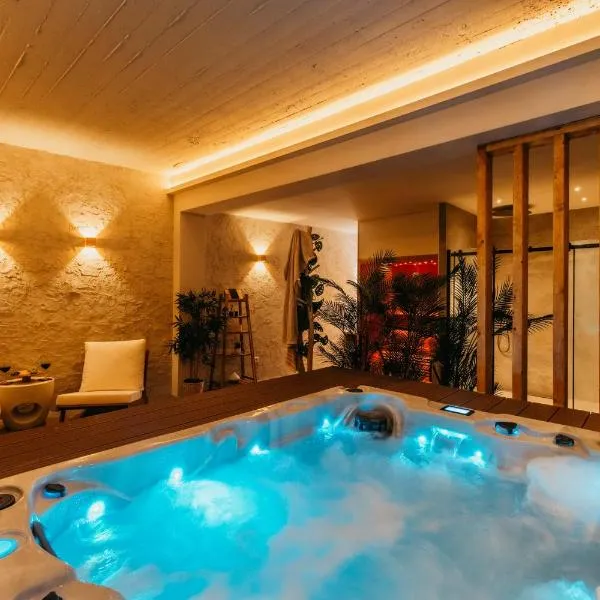 Romantische suite met jacuzzi & sauna - dichtbij stadscentrum, отель в Эйндховене