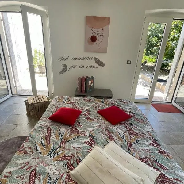 L'appart Thé - Charme discret au coeur des Alpilles, hotel in Paradou