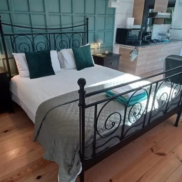 The Studio,, hotel v destinaci Saint-Rabier