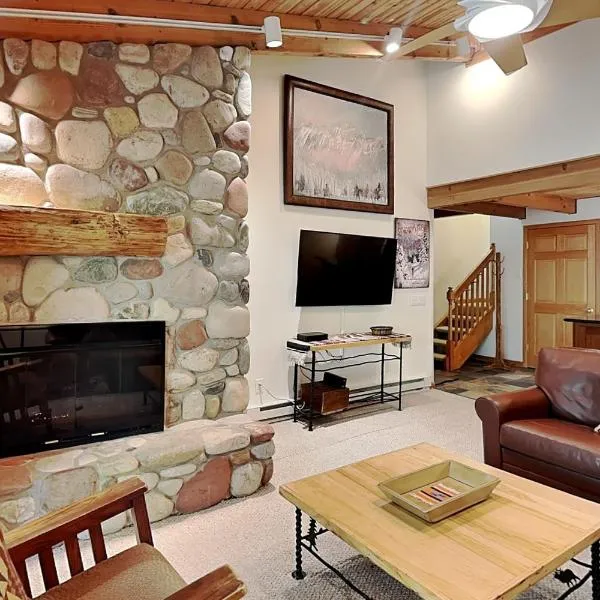 Timberline Condominiums 1 Bedroom plus Loft Deluxe Unit C3G, hotel in Snowmass Village