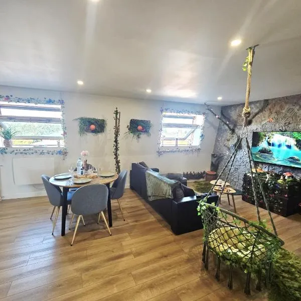 Appartement Forêt Enchantée, 70m2 Atypique & Design aux portes de Lille, viešbutis mieste La Bassée