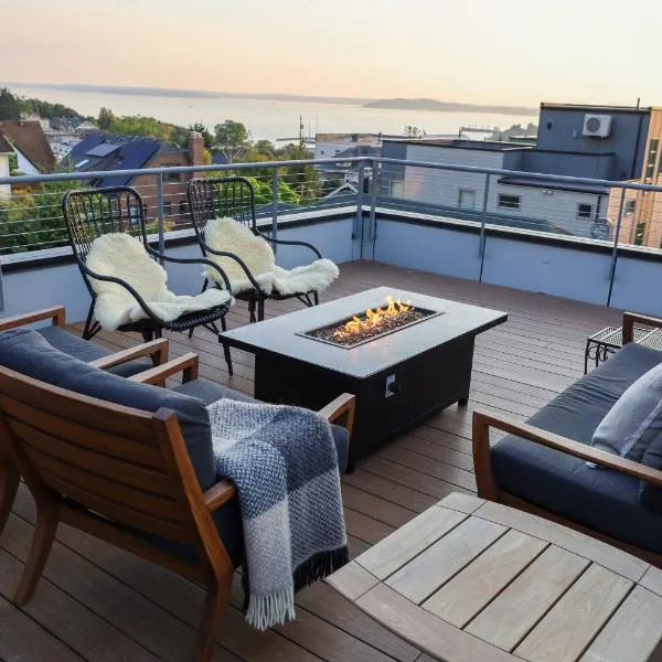 Modern Studio with Rooftop Deck and Sunset Views: Seattle şehrinde bir otel
