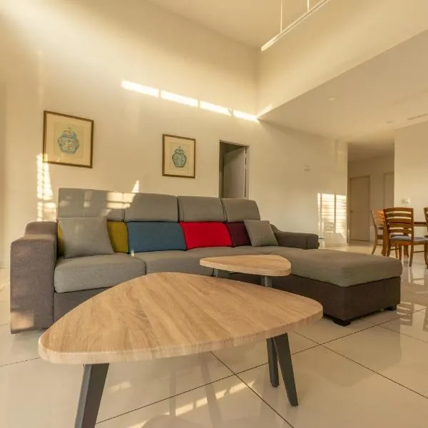 Krubong Bungalow Homestay [WiFi equipped], hotel in Kampong Kerubong