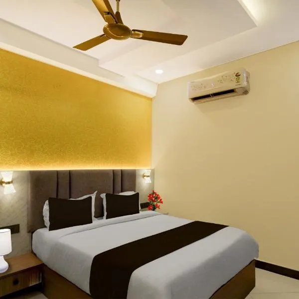 Townhouse Oak Premier Raidurg Bio Diversity Park, hotel in Hyderabad