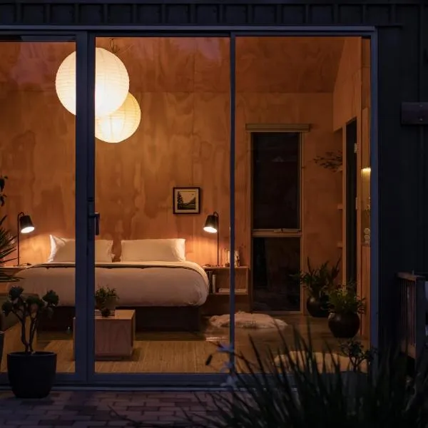 Sauna Retreat - Near Town and Beach - Explorers Rest, hotel in Margaret River