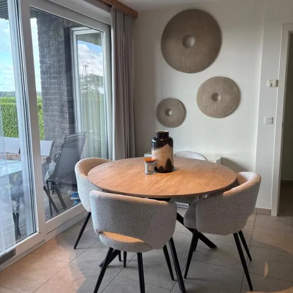 Home Oceane, hotel in Nieuwpoort